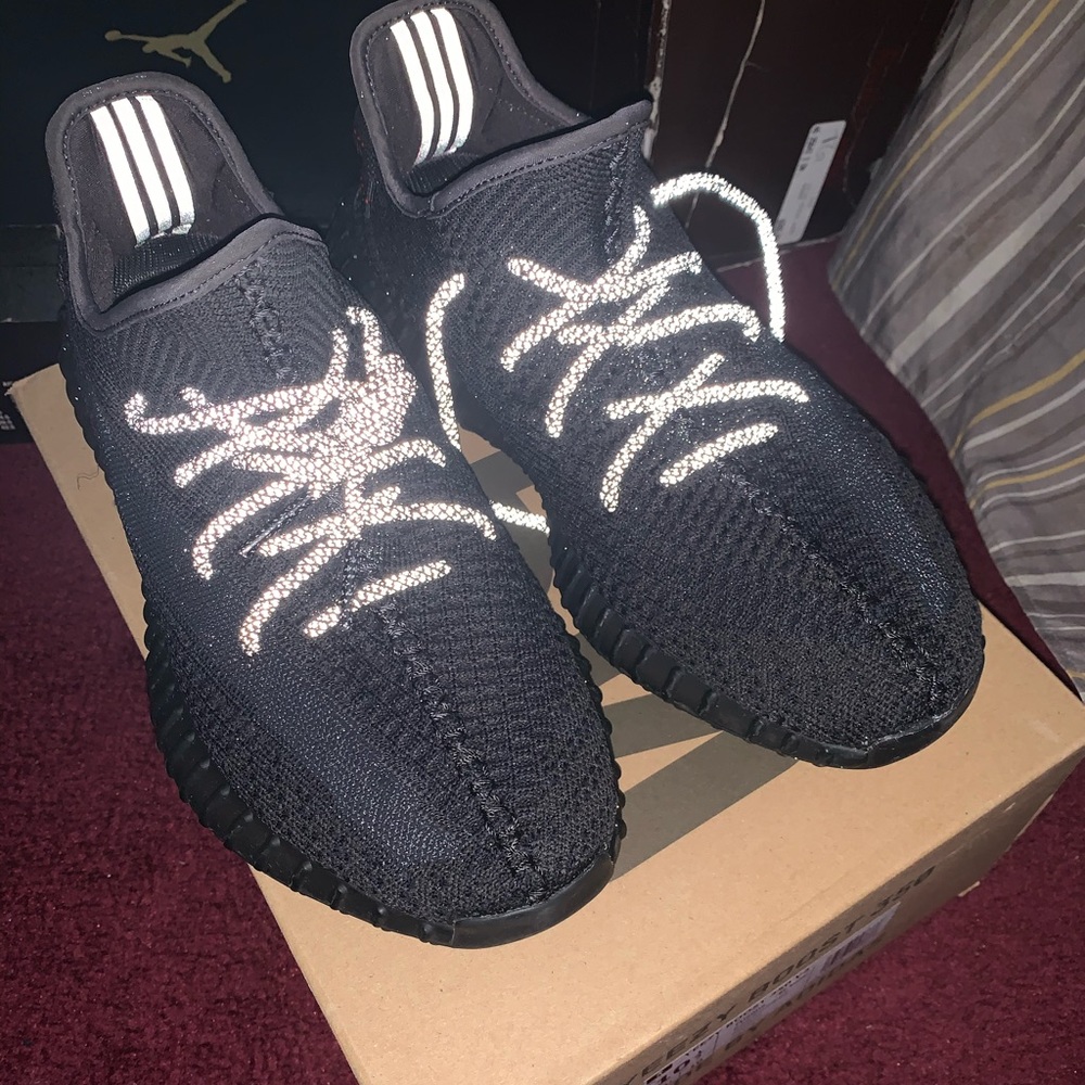 Yeezy Boost 350 V2